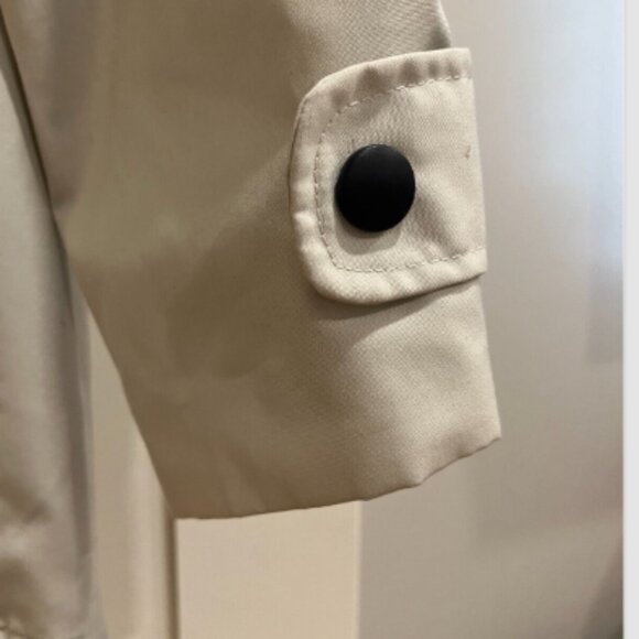 Mulberry Street Active Jacket Vintage cream. Size MED - Picture 9 of 9